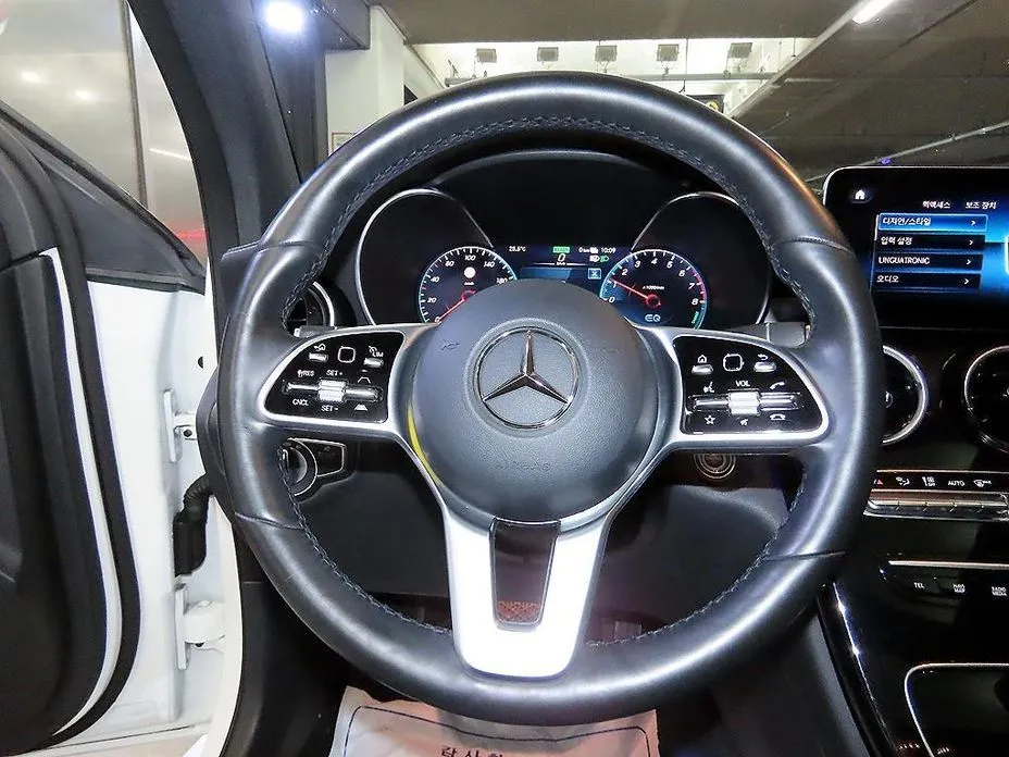 Mercedes-Benz GLC-Class — фото 10