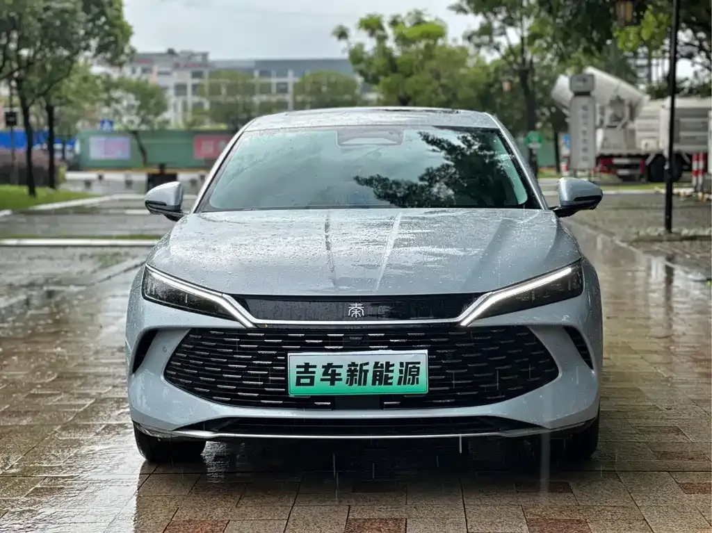 BYD Qin L — фото 5