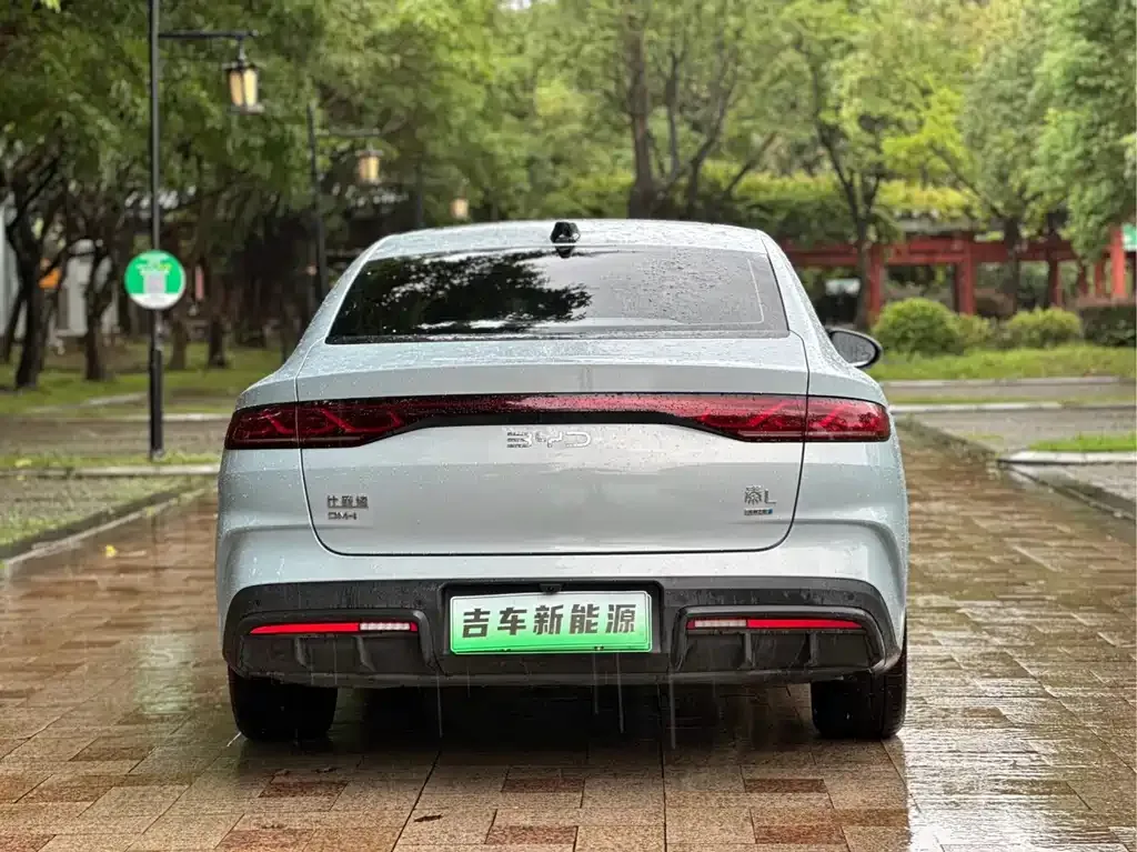 BYD Qin L — фото 6