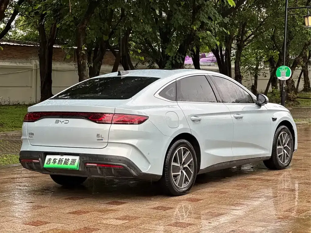 BYD Qin L — фото 7
