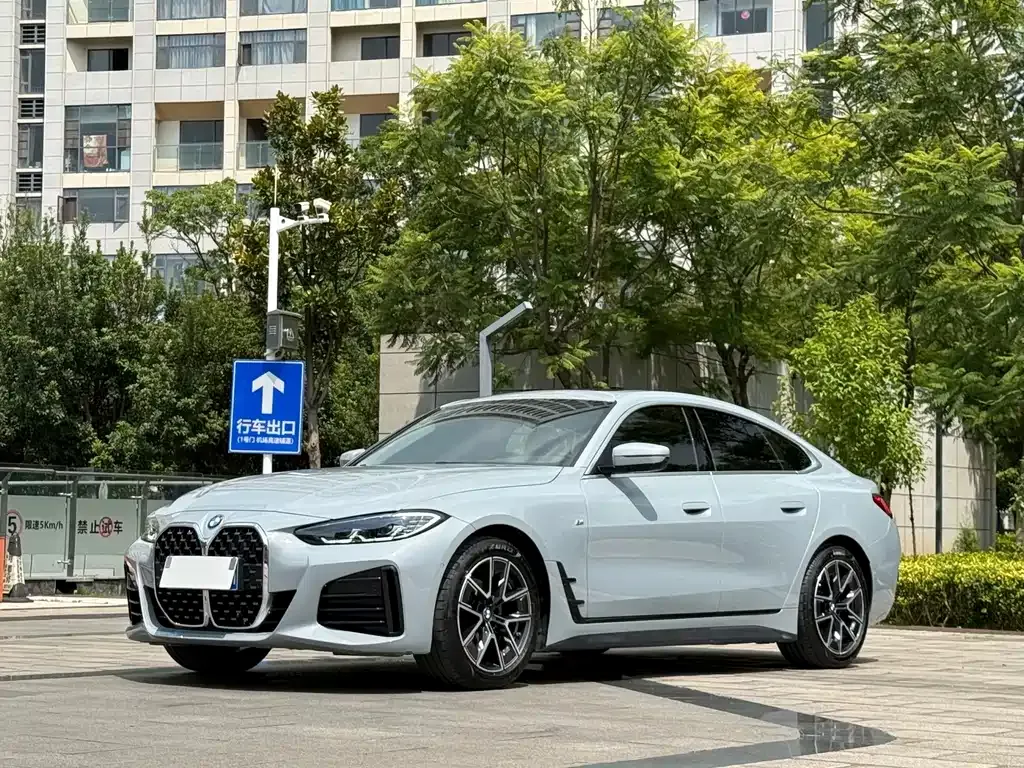 BMW 4 Series — фото 1