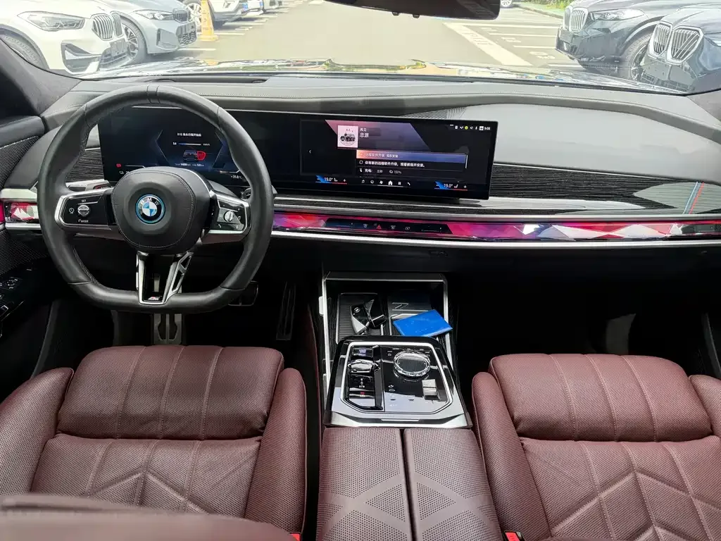 BMW i7 2023 из CN, фото 9