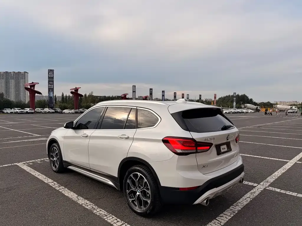 BMW X1 — фото 6