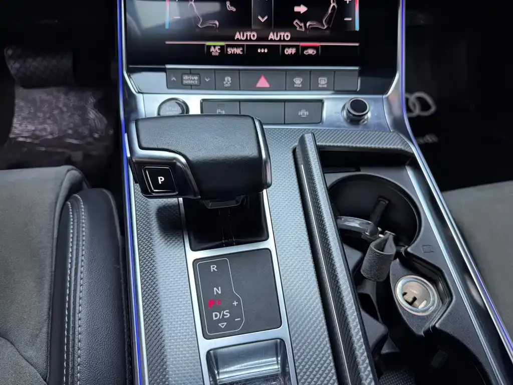 Audi A6L 2022 из CN, фото 3