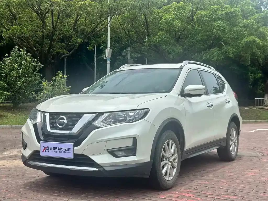Nissan X-Trail — фото 5