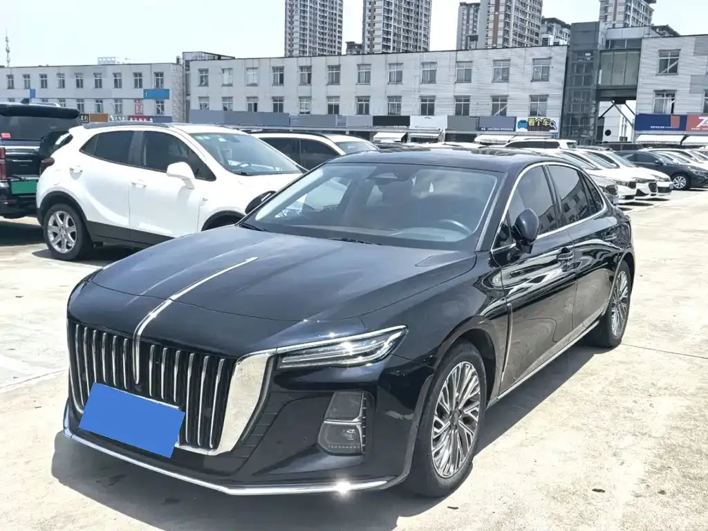 Hongqi H5 — фото 1