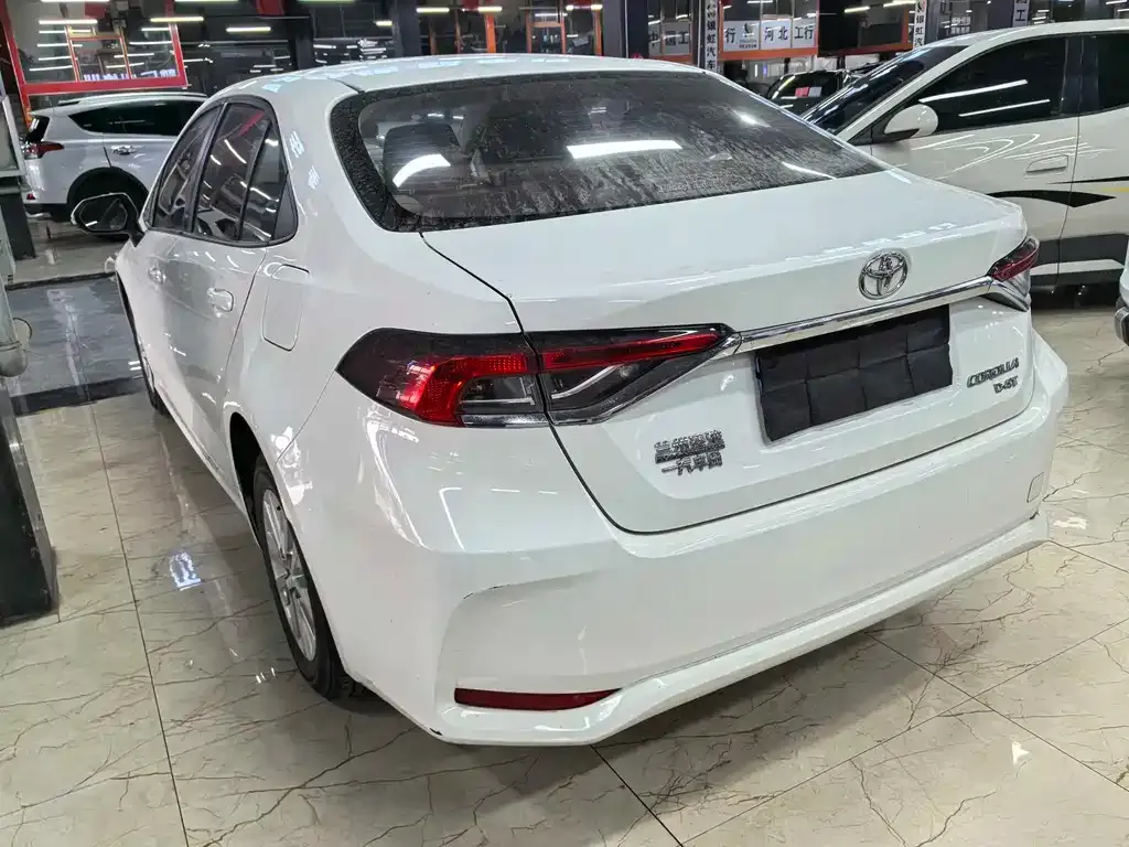 Toyota Corolla 2023 из CN, фото 10