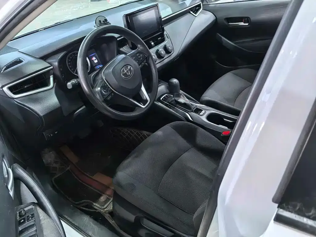 Toyota Corolla 2023 из CN, фото 8