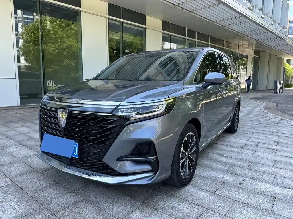 Roewe iMAX8 — фото 1