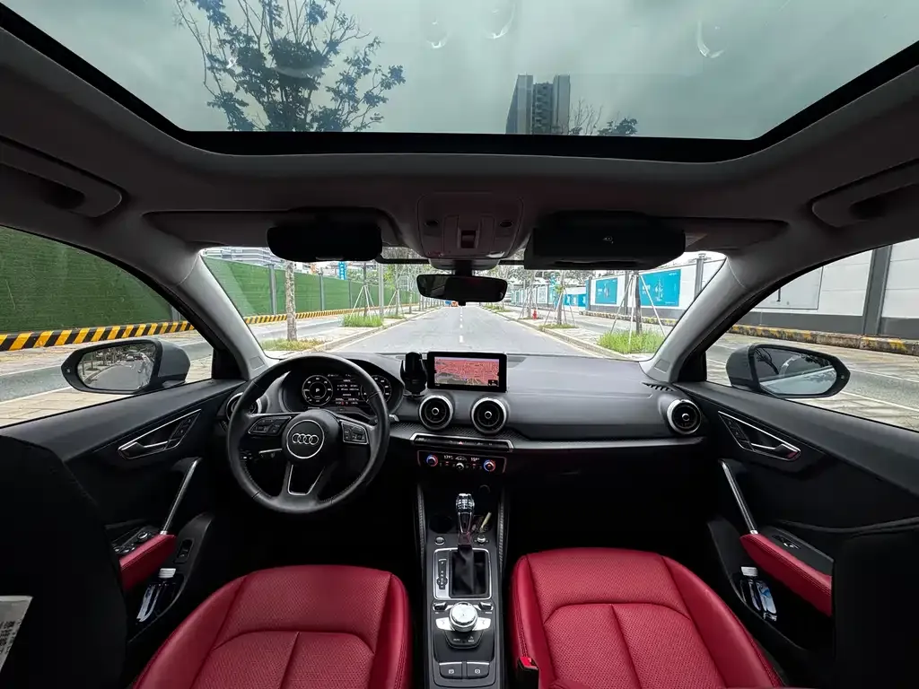 Audi Q2L e-tron 2022 из CN, фото 8