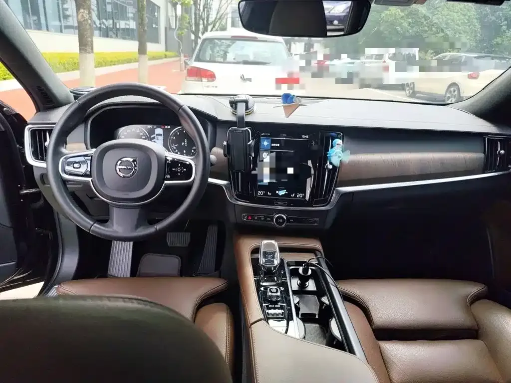 Volvo S90 — фото 9