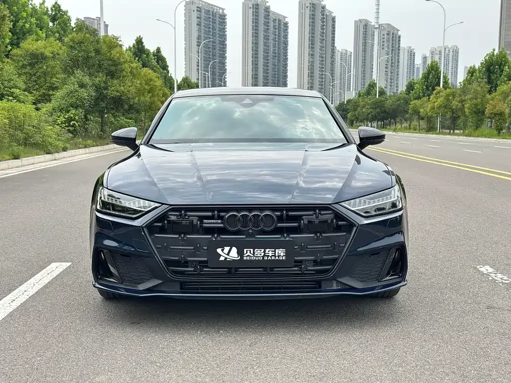 Audi A7L — фото 5
