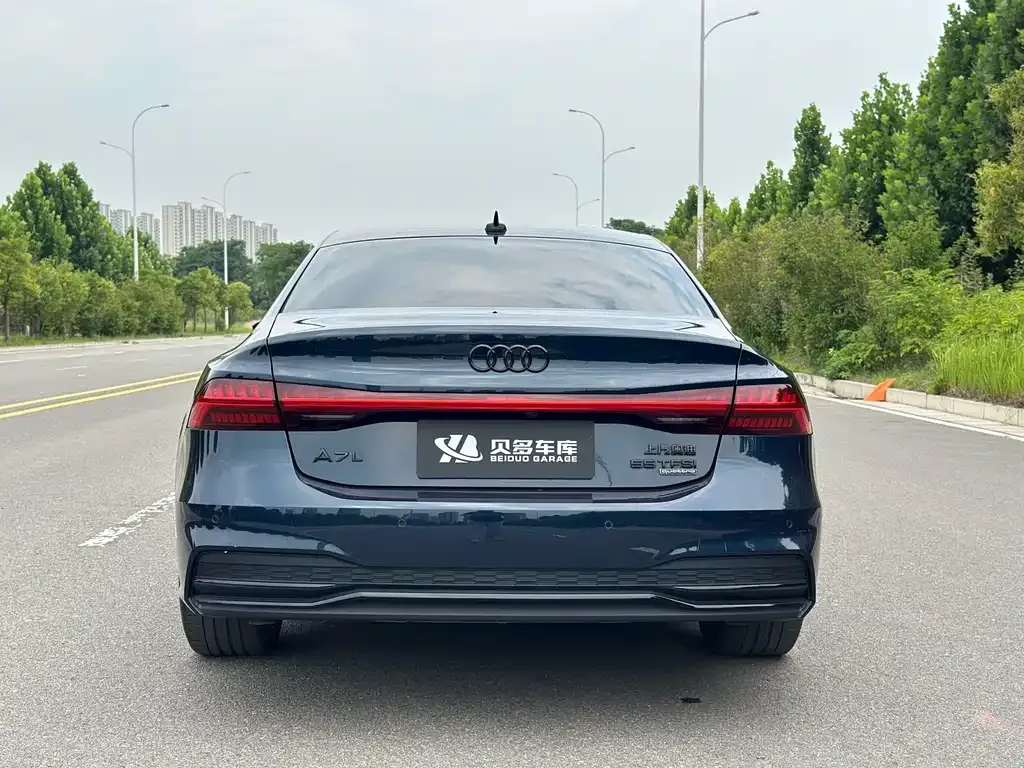 Audi A7L — фото 10