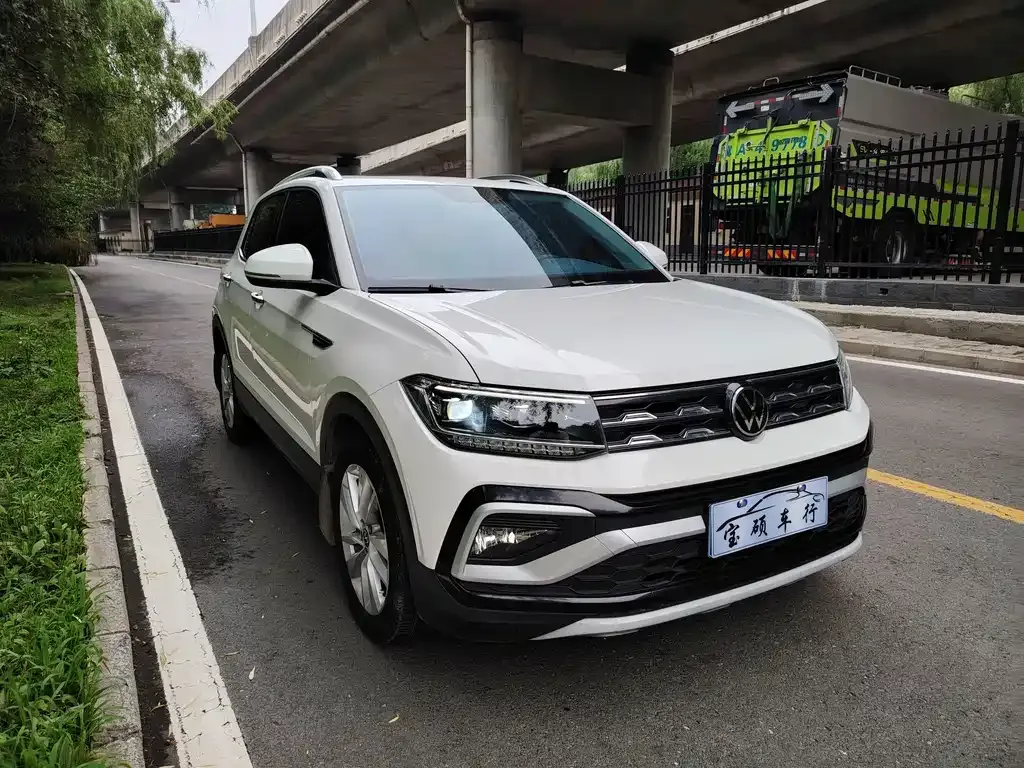 Volkswagen T-Cross — фото 6
