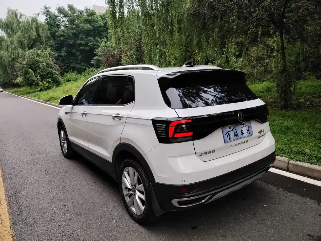 Volkswagen T-Cross — фото 8