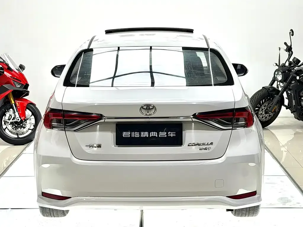Toyota Corolla — фото 3
