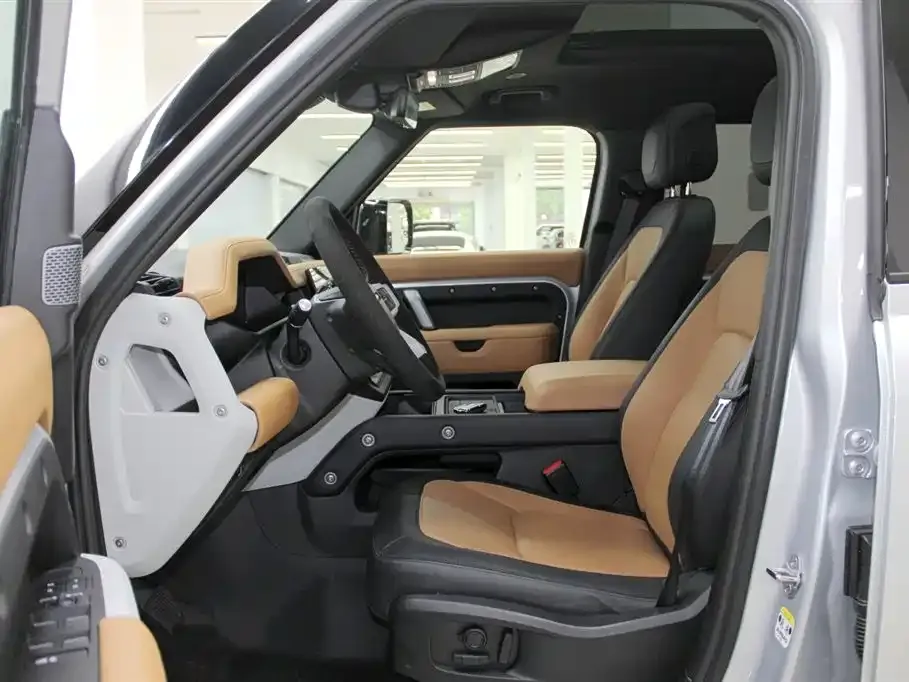 Land Rover Defender — фото 10
