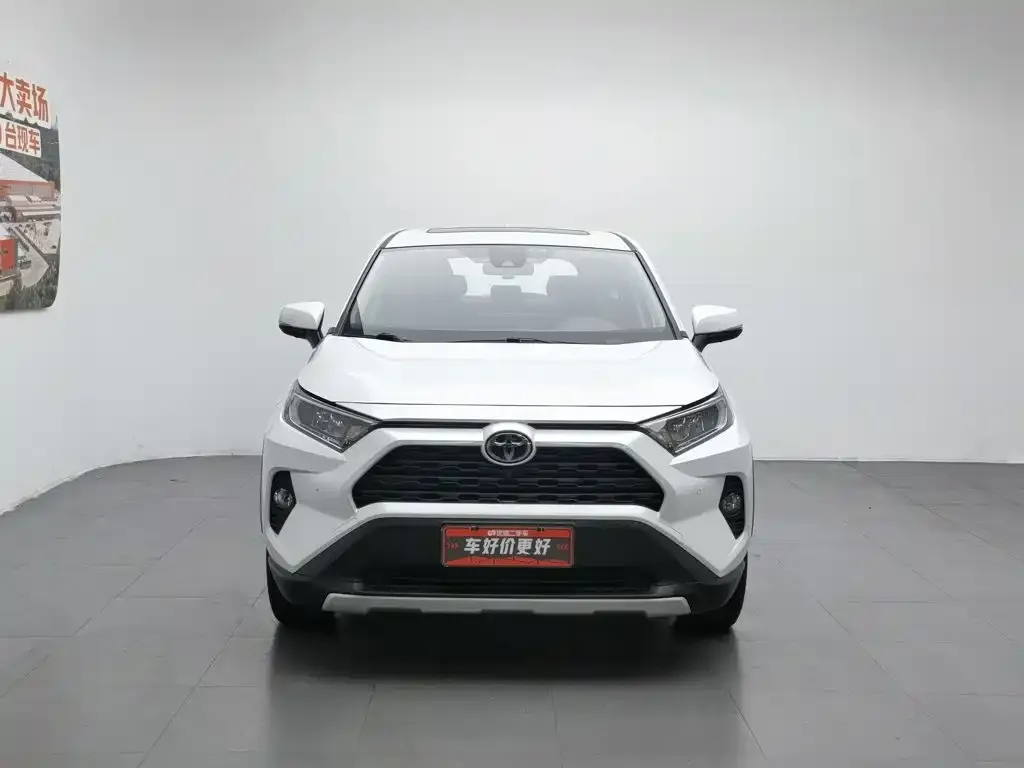 Toyota RAV4 — фото 2
