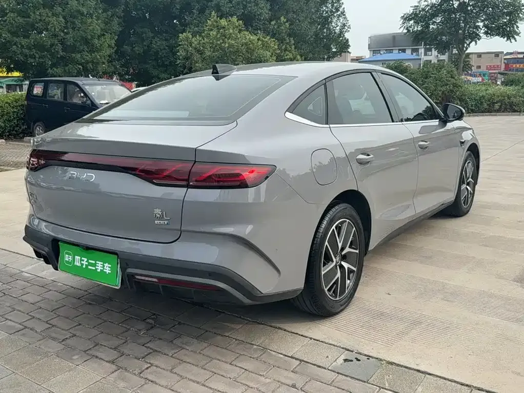 BYD Qin L — фото 8