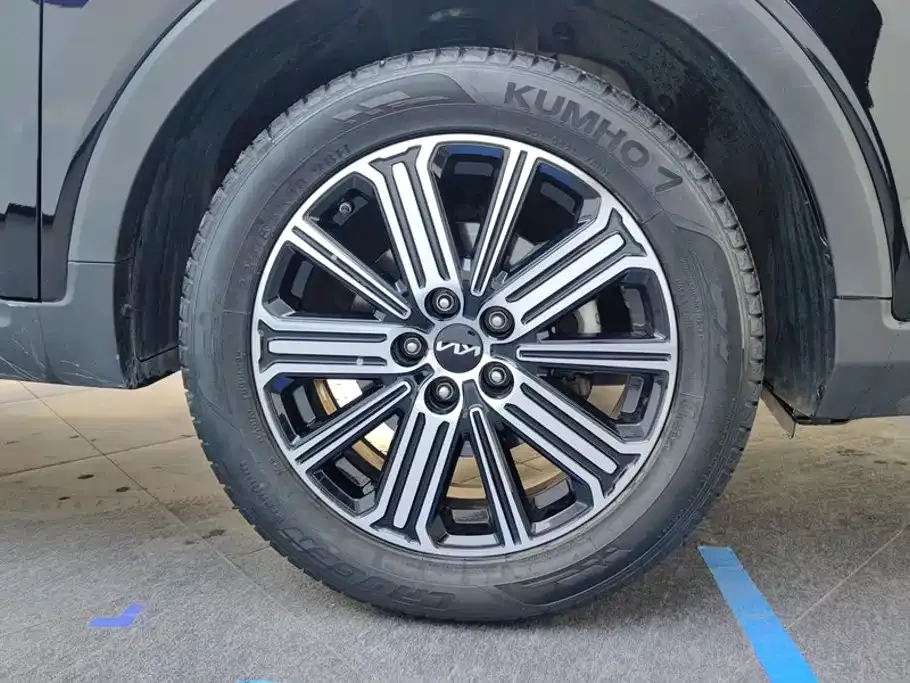 Kia Sportage — фото 10