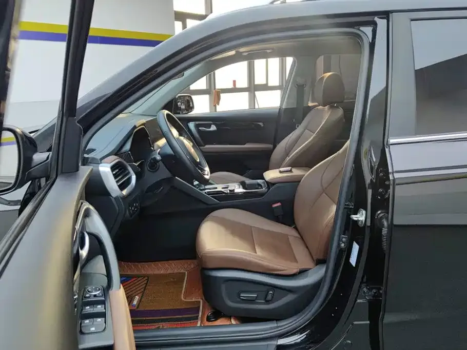 Kia Sportage — фото 8