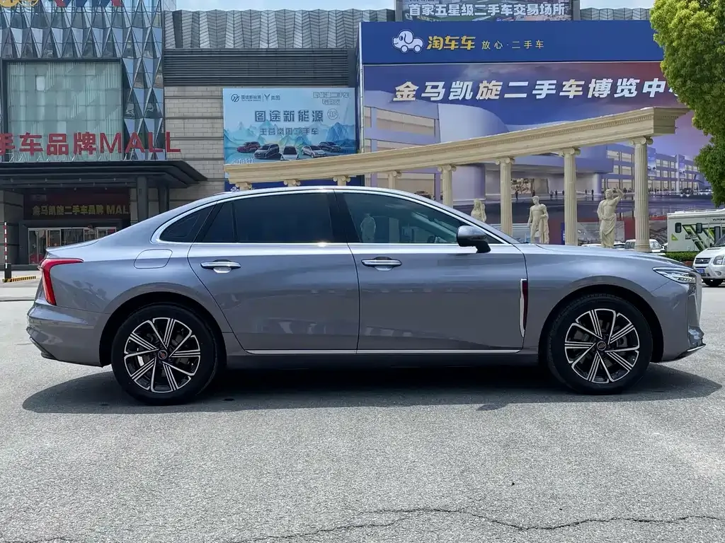 Hongqi H5 PHEV — фото 4