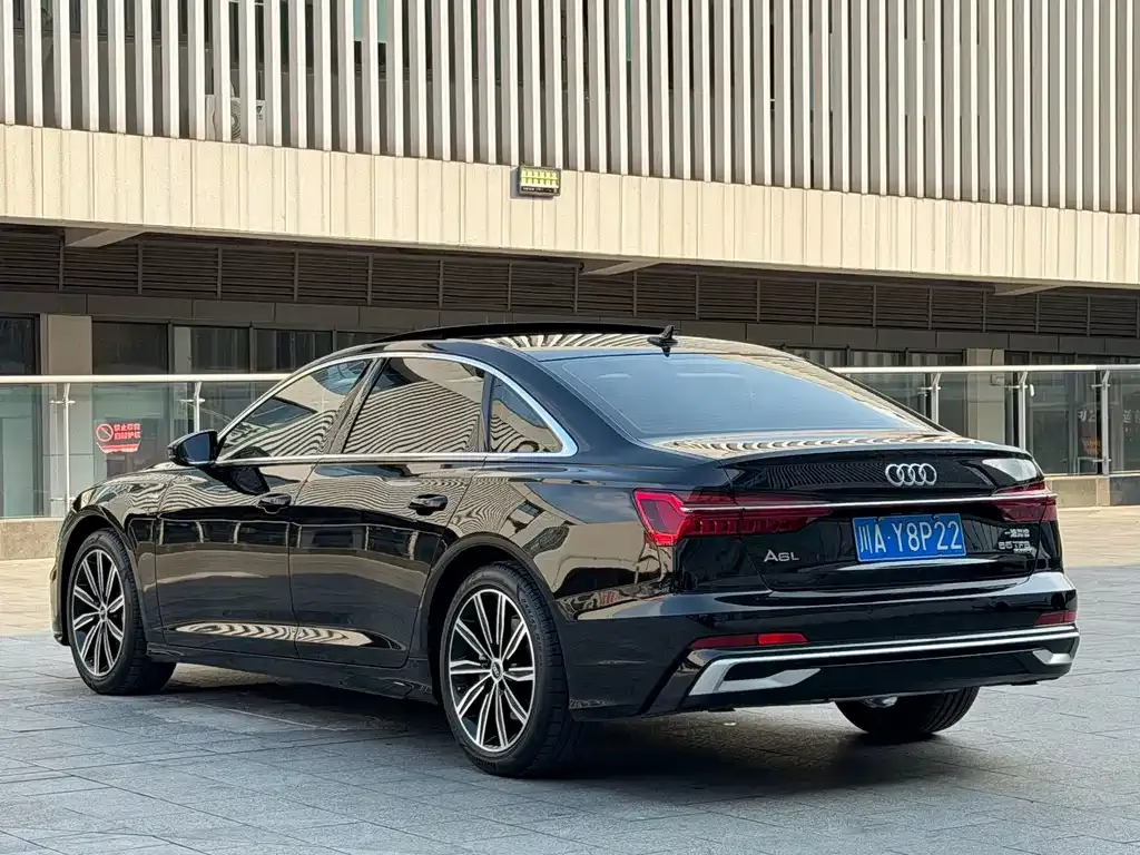 Audi A6L — фото 6