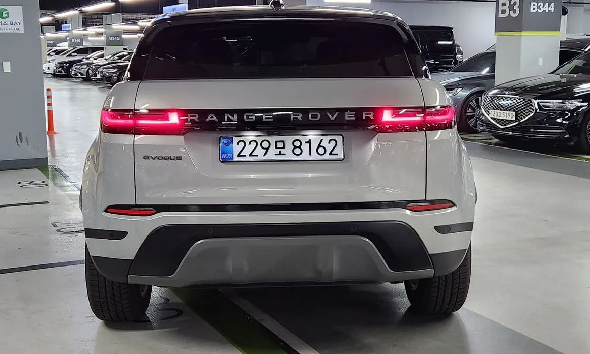 Land Rover Range Rover Evoque — фото 8
