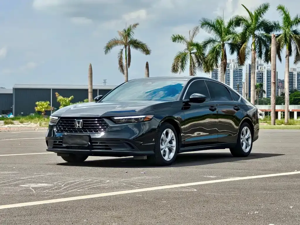 Honda Accord — фото 7