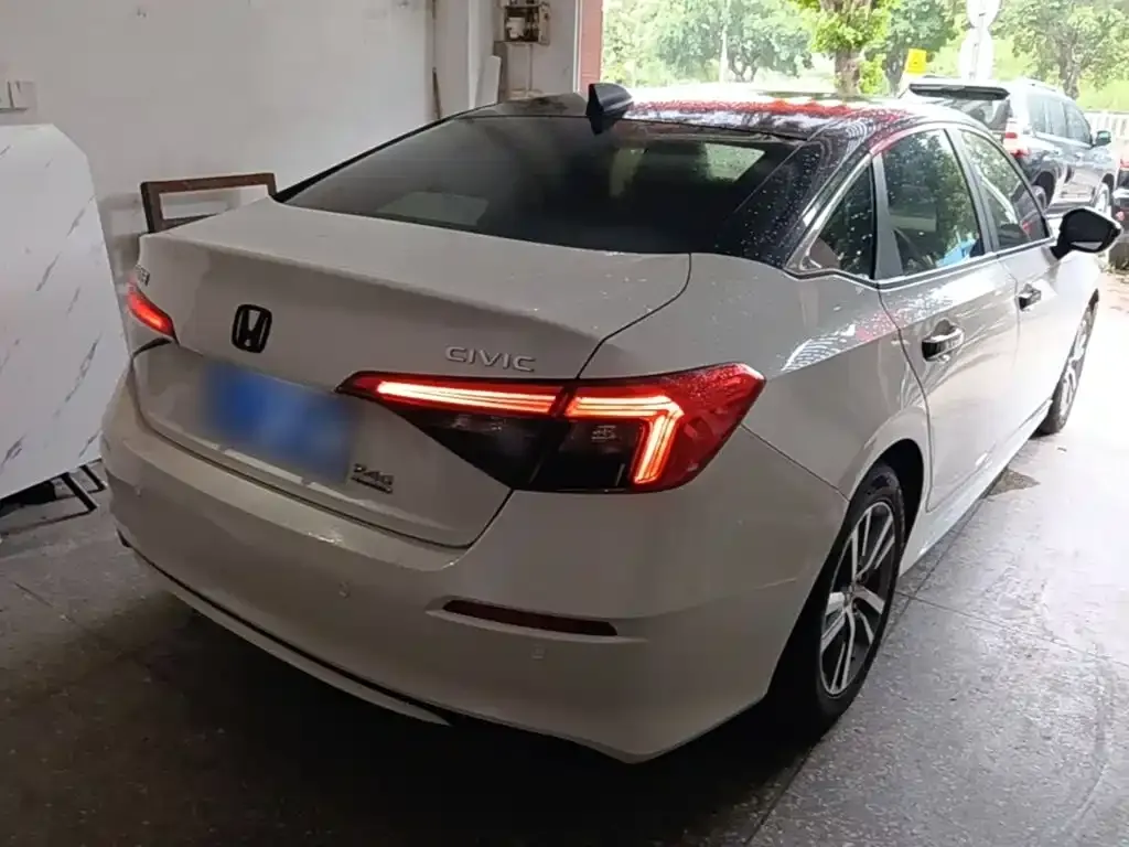 Honda Civic — фото 7