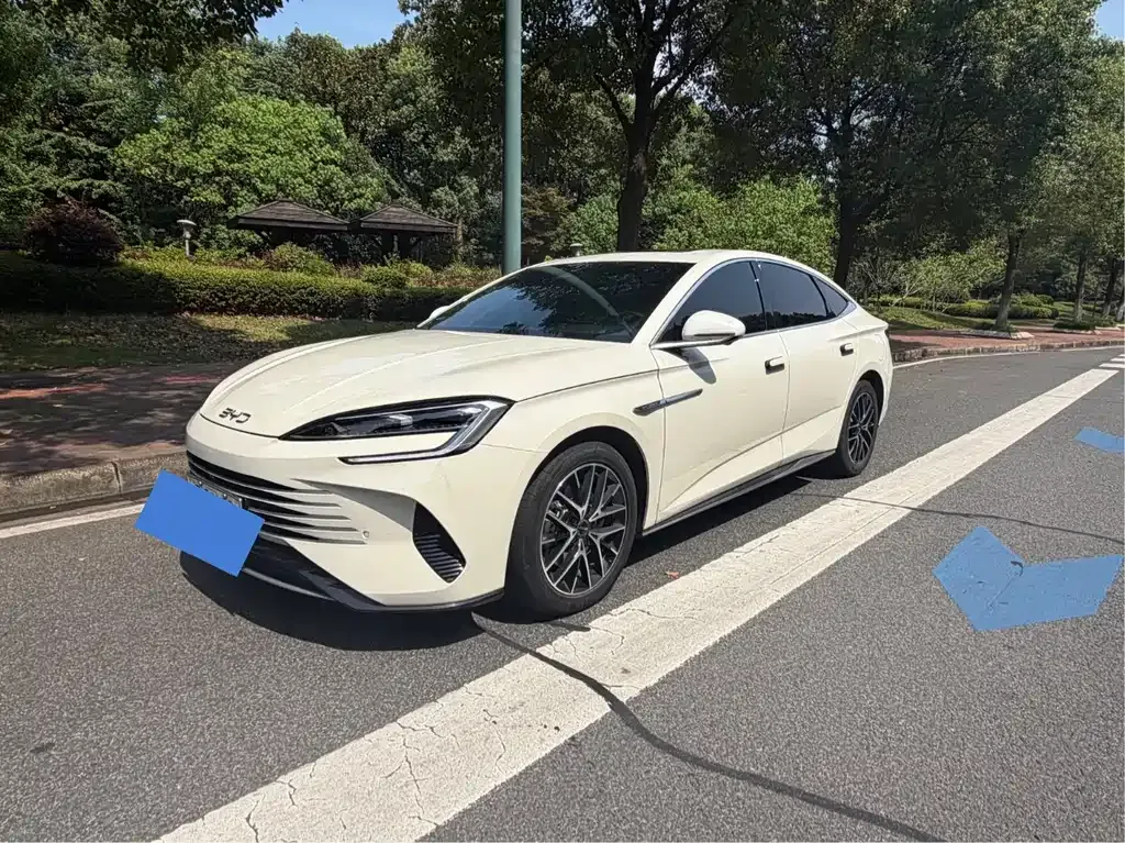 BYD Seal 07 DM-i — фото 1