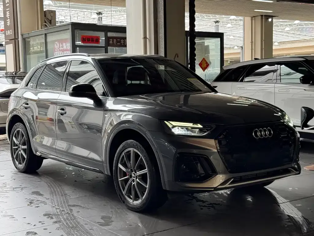 Audi Q5L — фото 2