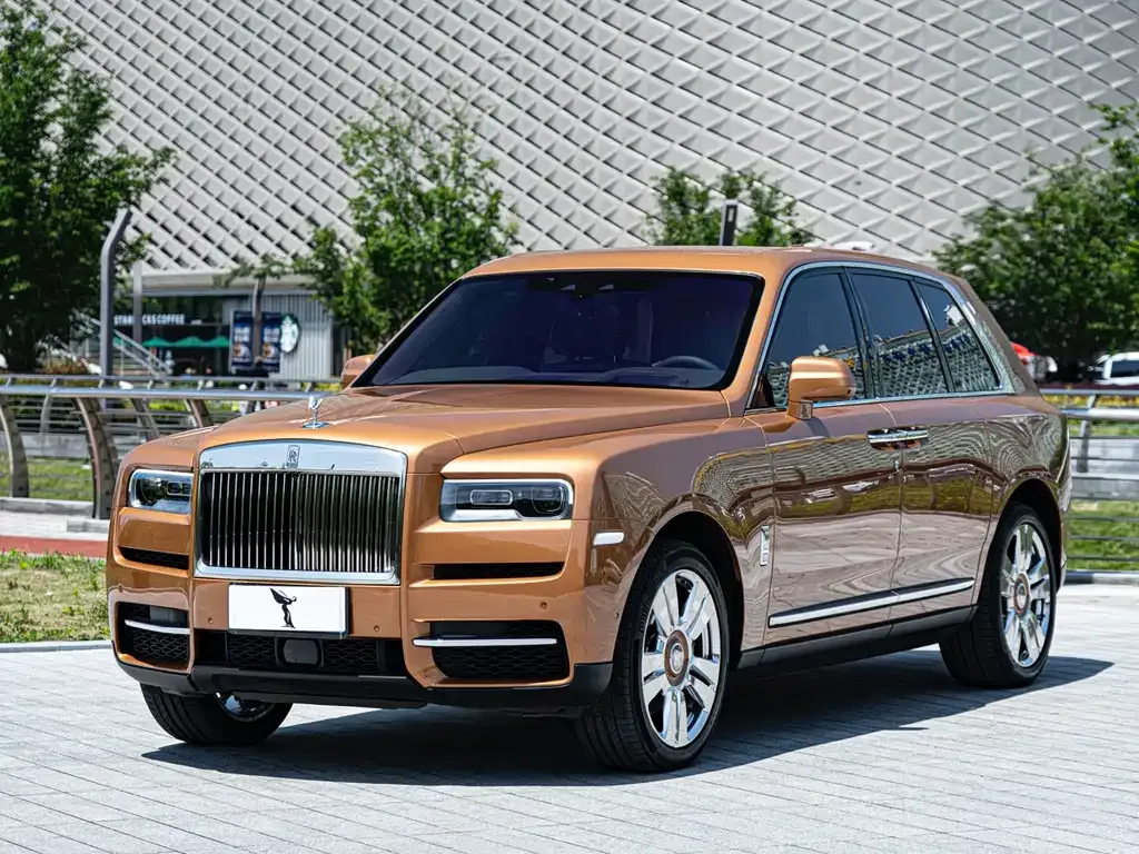 Rolls-Royce Cullinan — фото 1
