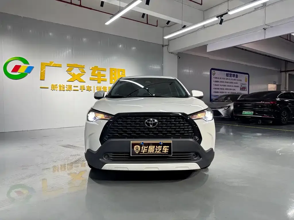 Toyota Corolla Cross — фото 4