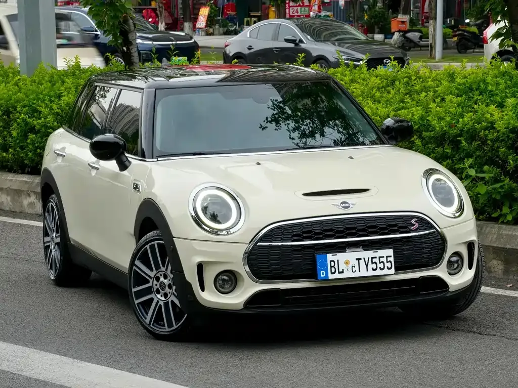 MINI Clubman — фото 5