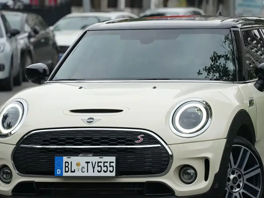 MINI Clubman — фото 4