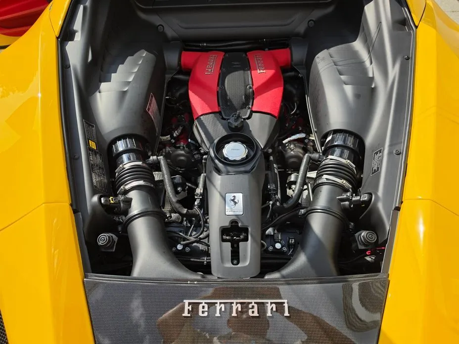 Ferrari F8 2022 из KR, фото 7