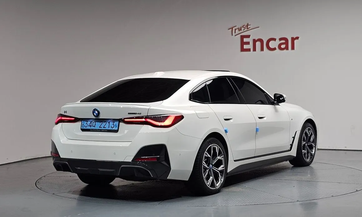 BMW i4 2023 из KR, фото 4