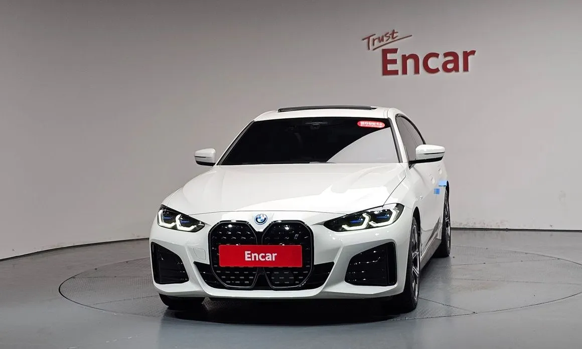 BMW i4 2023 из KR, фото 6