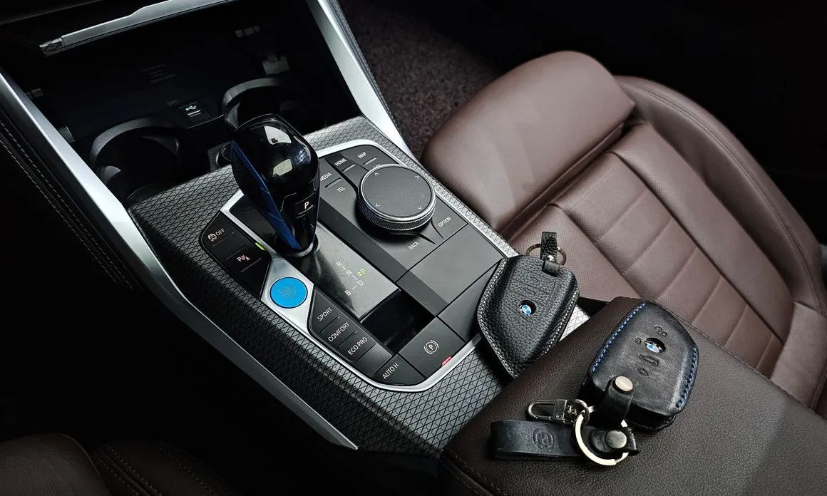 BMW i4 2023 из KR, фото 8