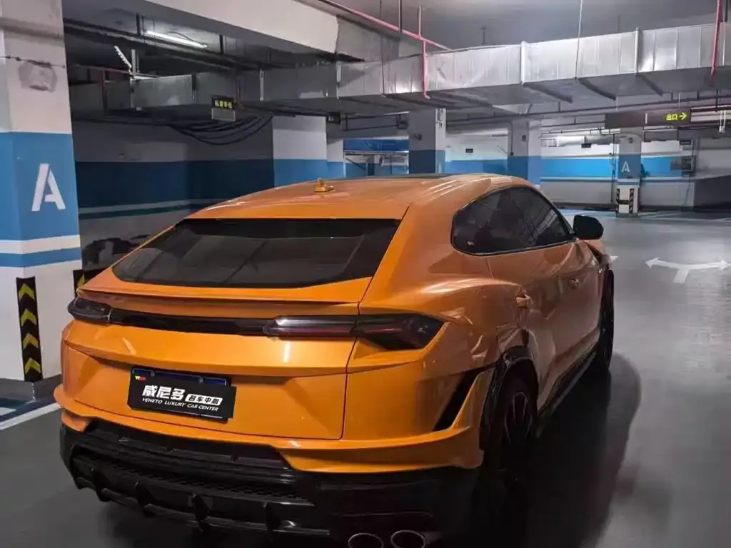 Lamborghini Urus — фото 3