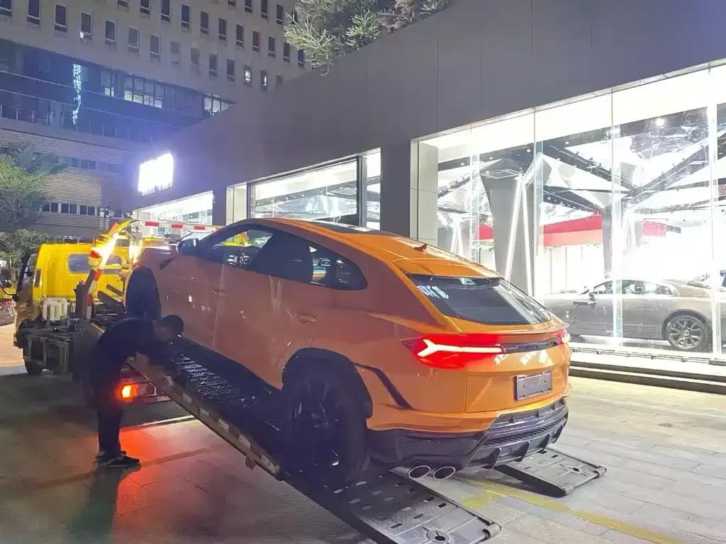 Lamborghini Urus — фото 4
