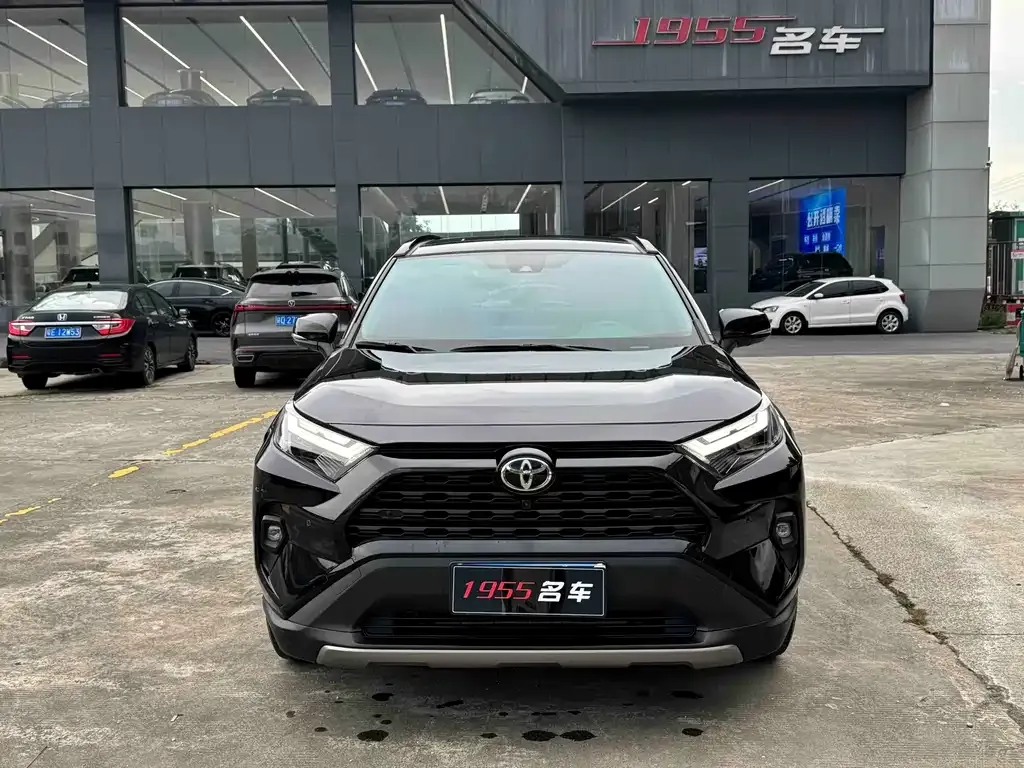 Toyota RAV4 — фото 9