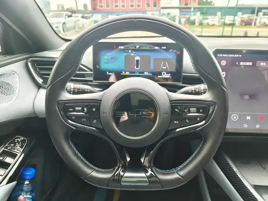 BYD Seal — фото 6