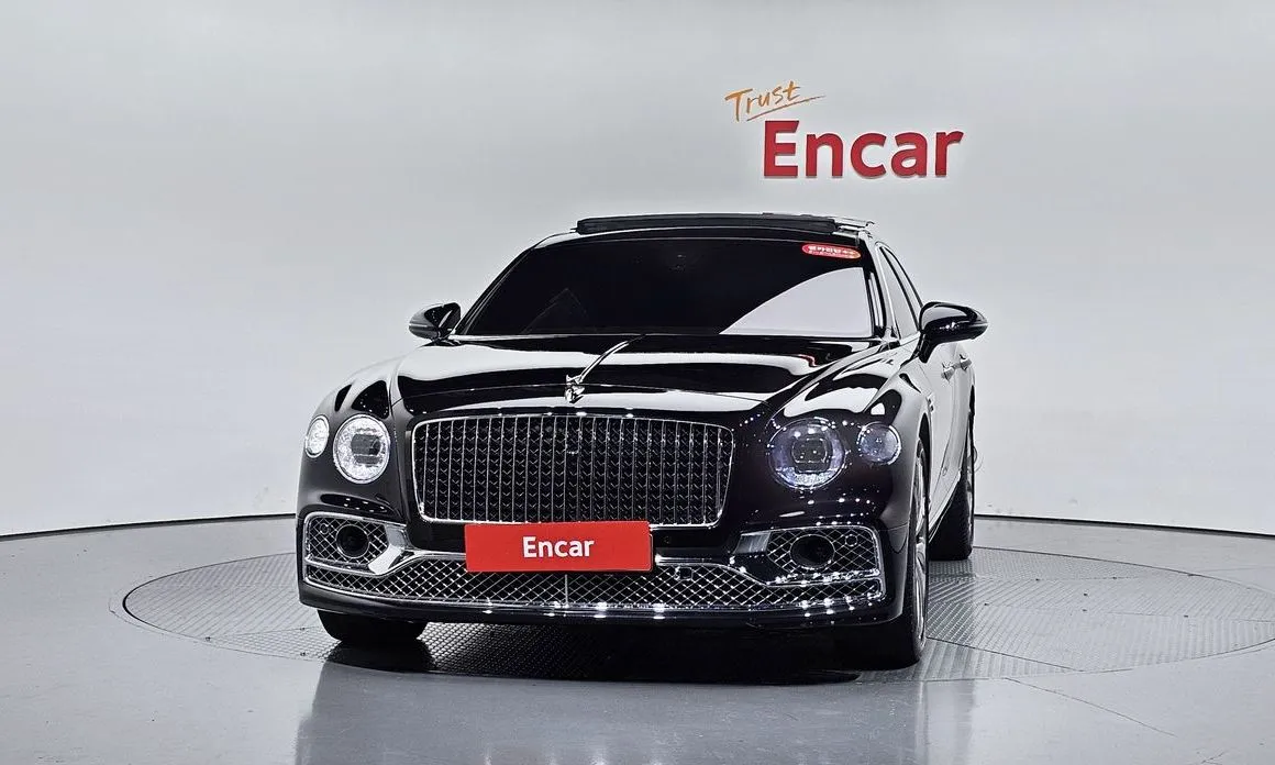 Bentley Flying Spur — фото 3