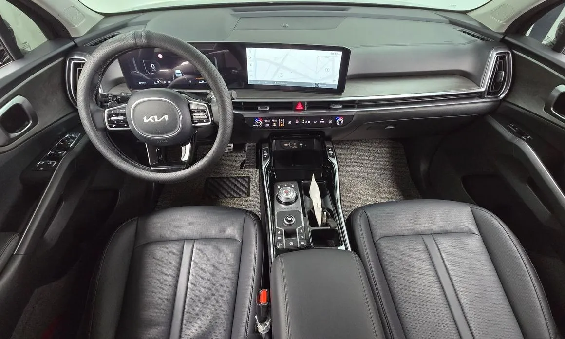 Kia Sorento — фото 6