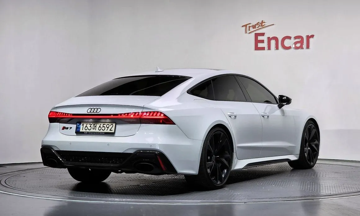 Audi RS7 2021 из KR, фото 7