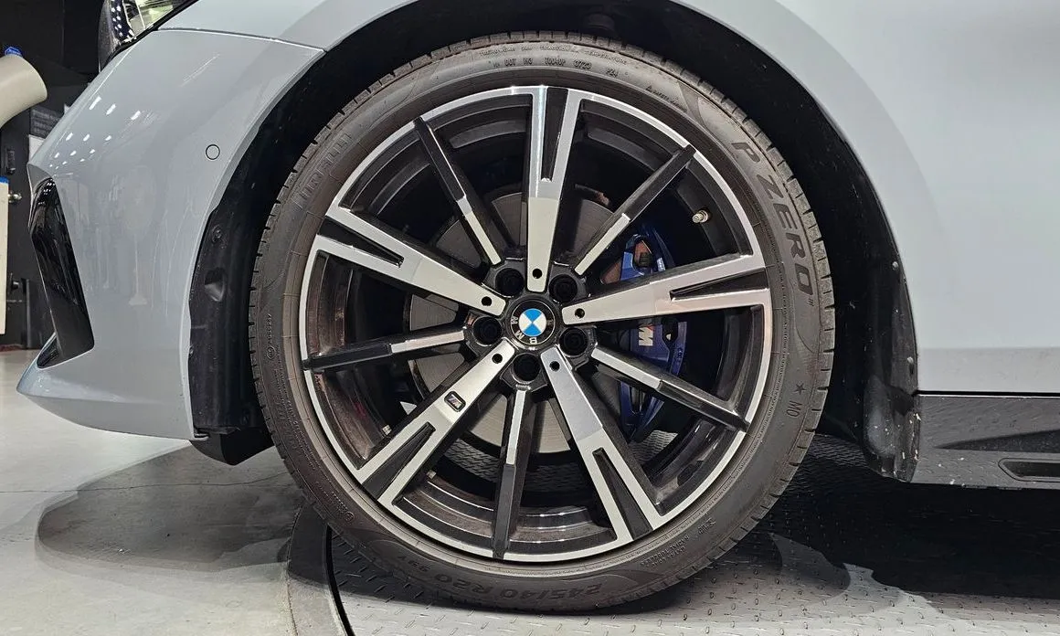 BMW 5-Series 2024 из KR, фото 6