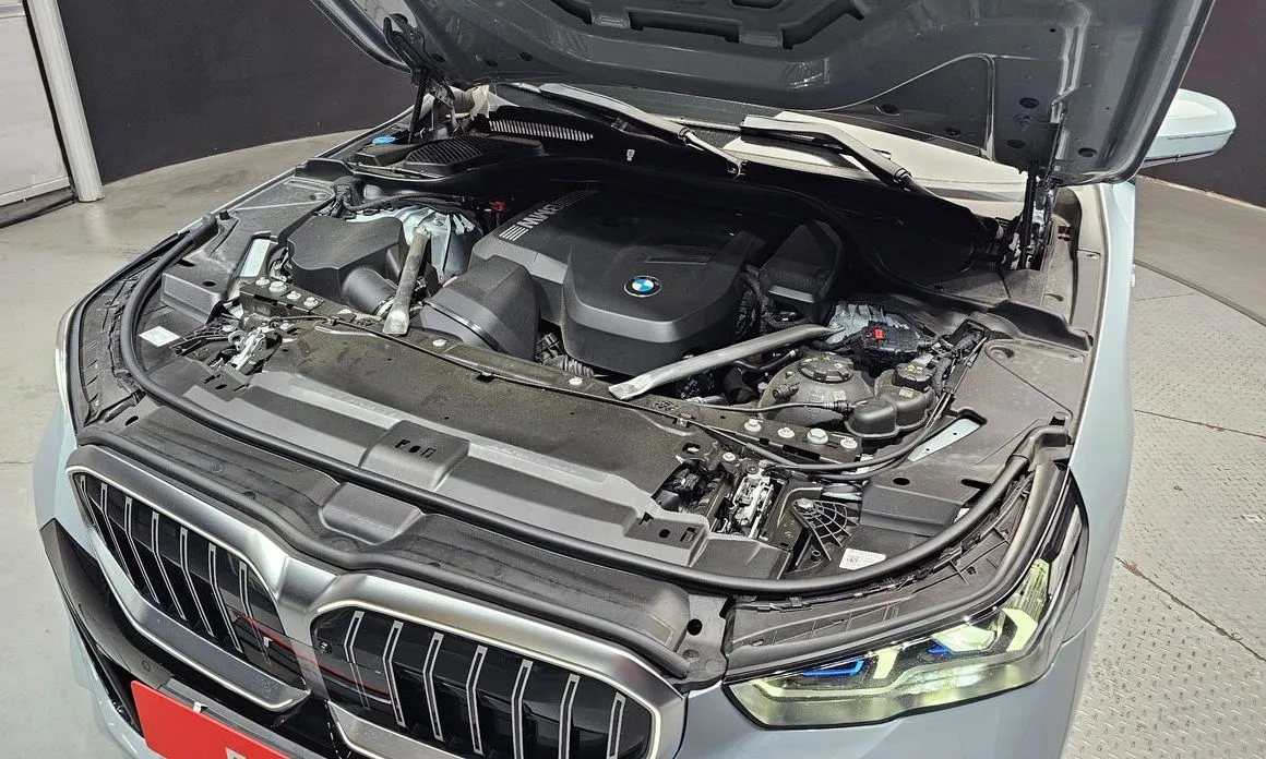 BMW 5-Series 2024 из KR, фото 7