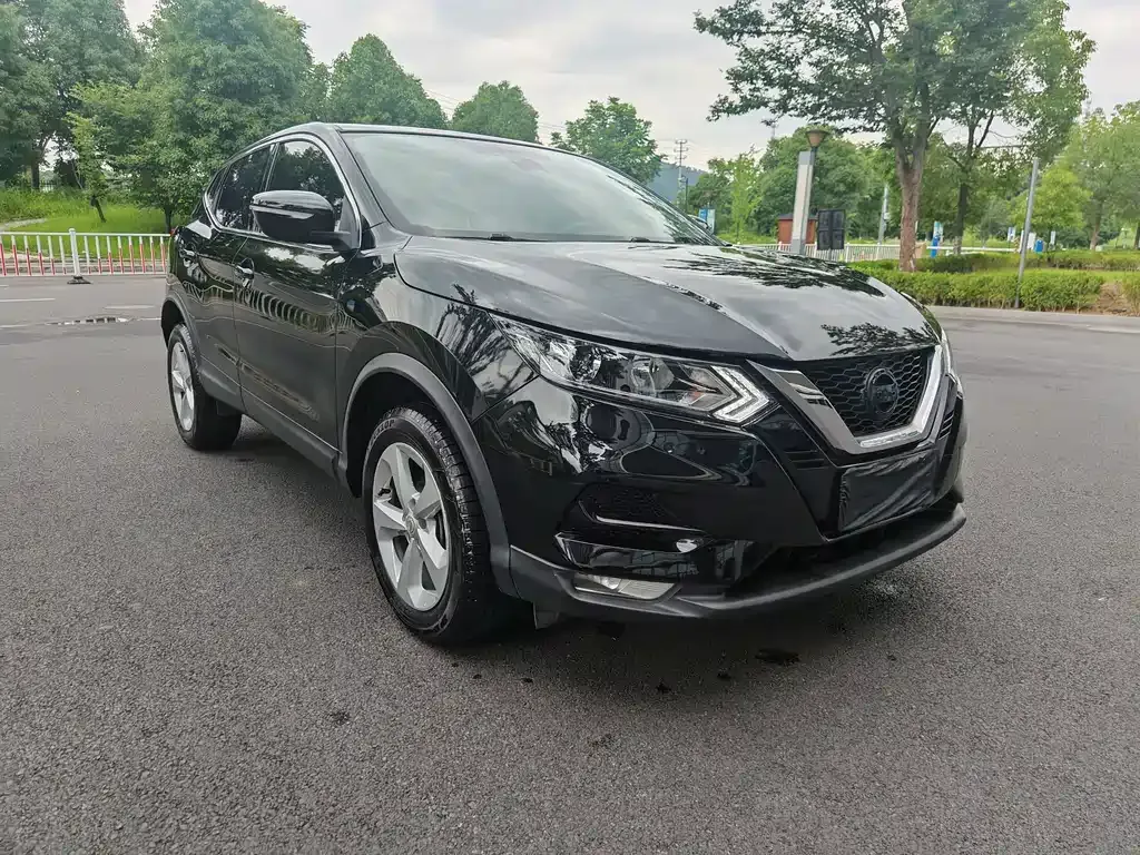 Nissan Qashqai — фото 5